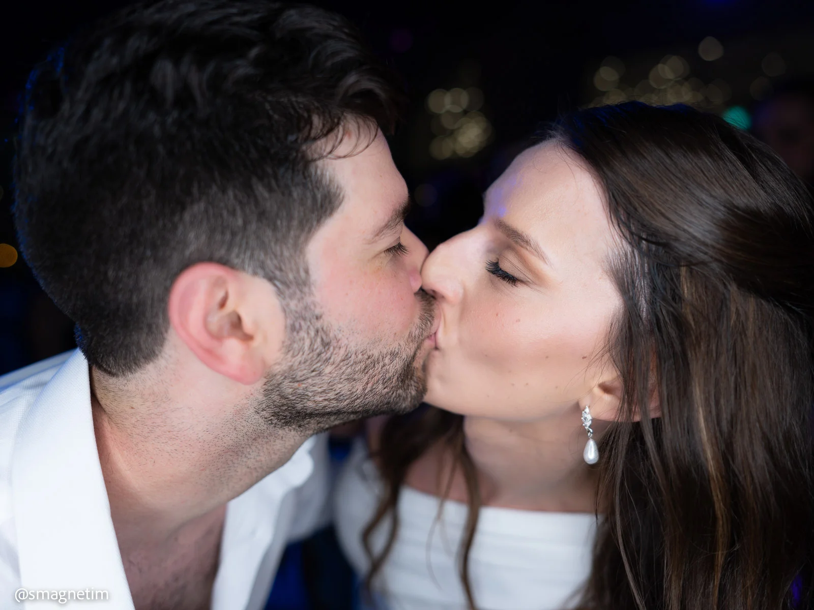 צילום מגנטים ברינג לייט - חיוך טבעי